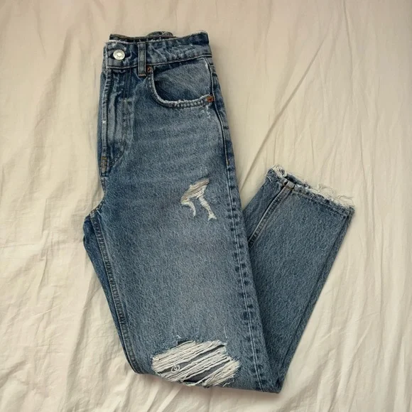 Zara Ripped Blue Mom Jeans - Picture 2 of 6